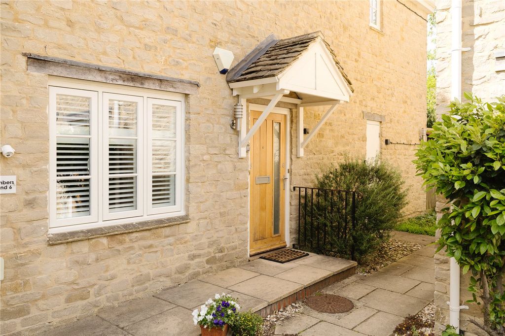 Property photo 1 of 11 Picture No. 12
