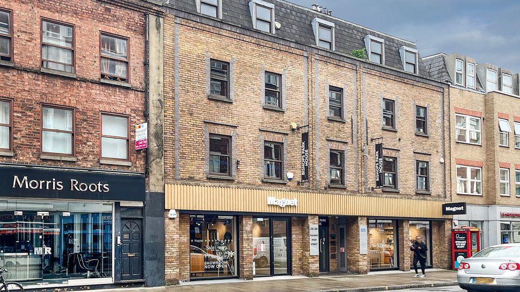 Property photo 1 of 9 Bishops Park House Fulham High St Sw6 Office To Let West London Main Ext.Jpg