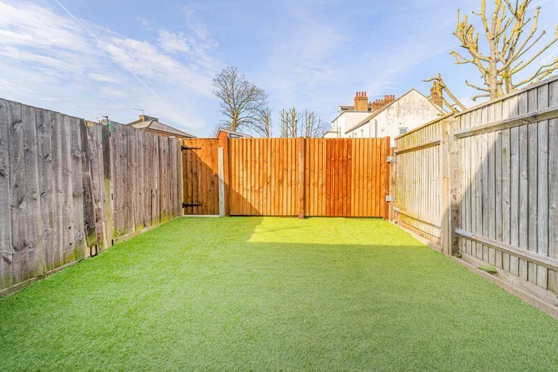 Property photo 3 of 9 Garden