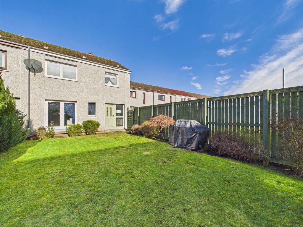 Property photo 1 of 18 Cam01486G0-Pr0999-Still014.Jpg