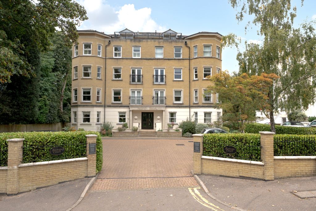 Property photo 2 of 12