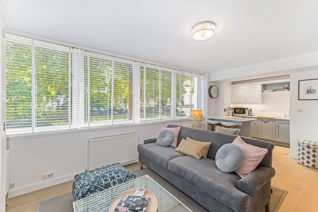 Property photo 1 of 8 Living Space