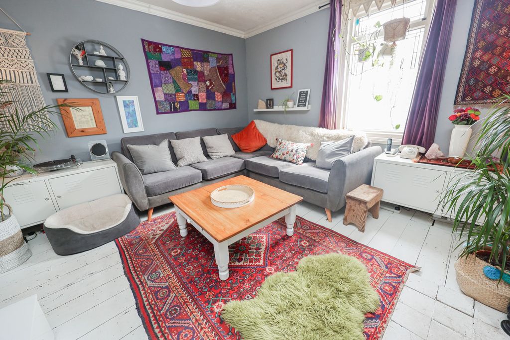 Property photo 3 of 26 4203242