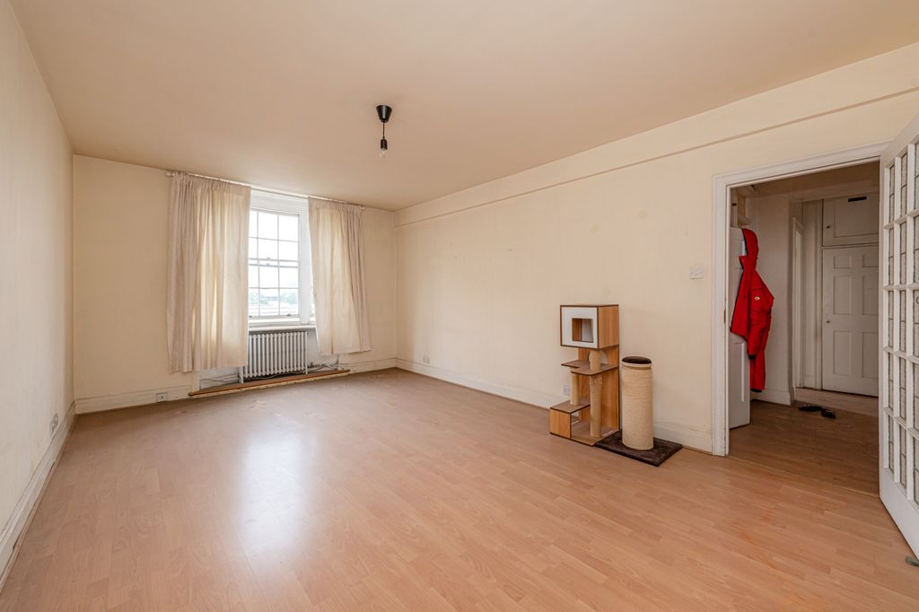 Property photo 3 of 3