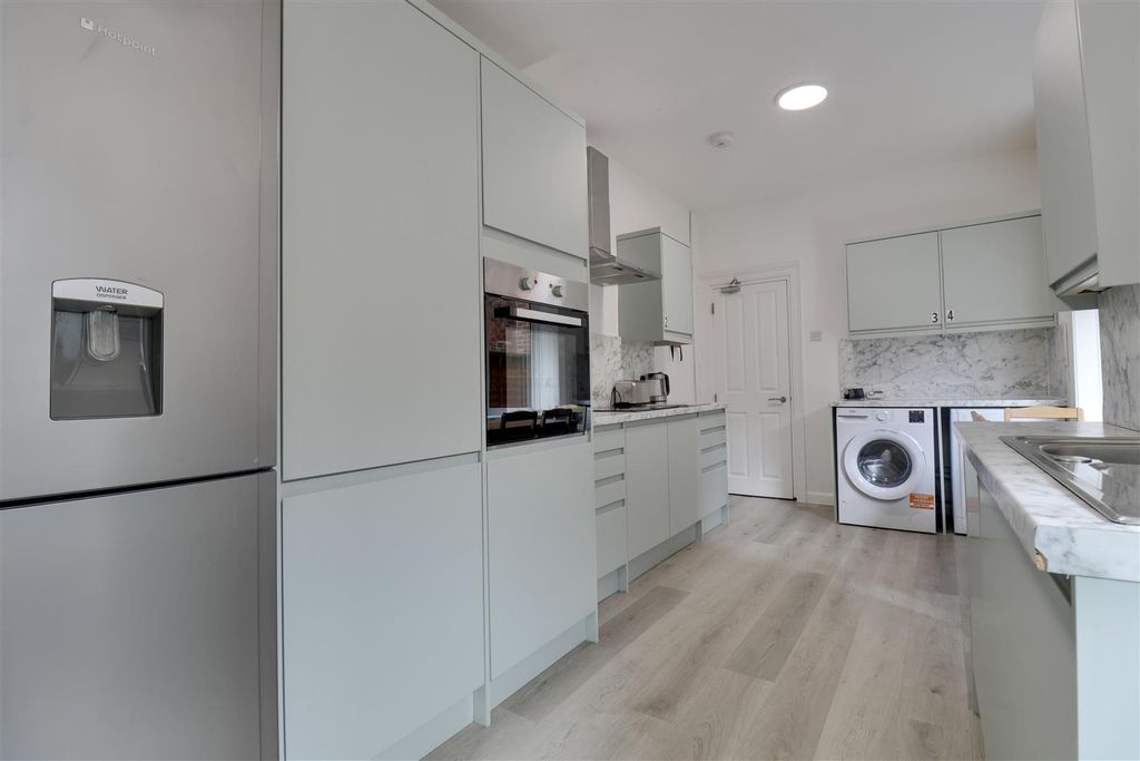 Property photo 3 of 18 A90Da65F-F6A3-48Cf-B0Ad-2D05845Edd25_1_201_A.Jpeg