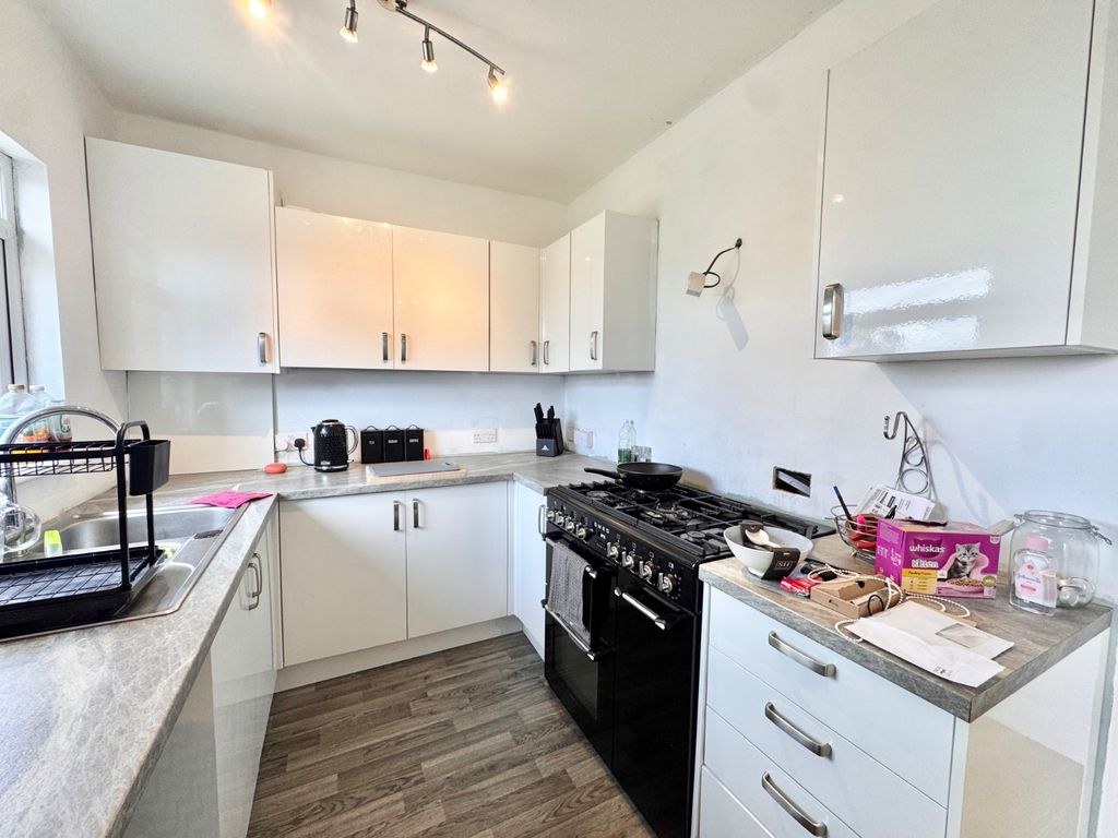 Property photo 3 of 9 Picture 3