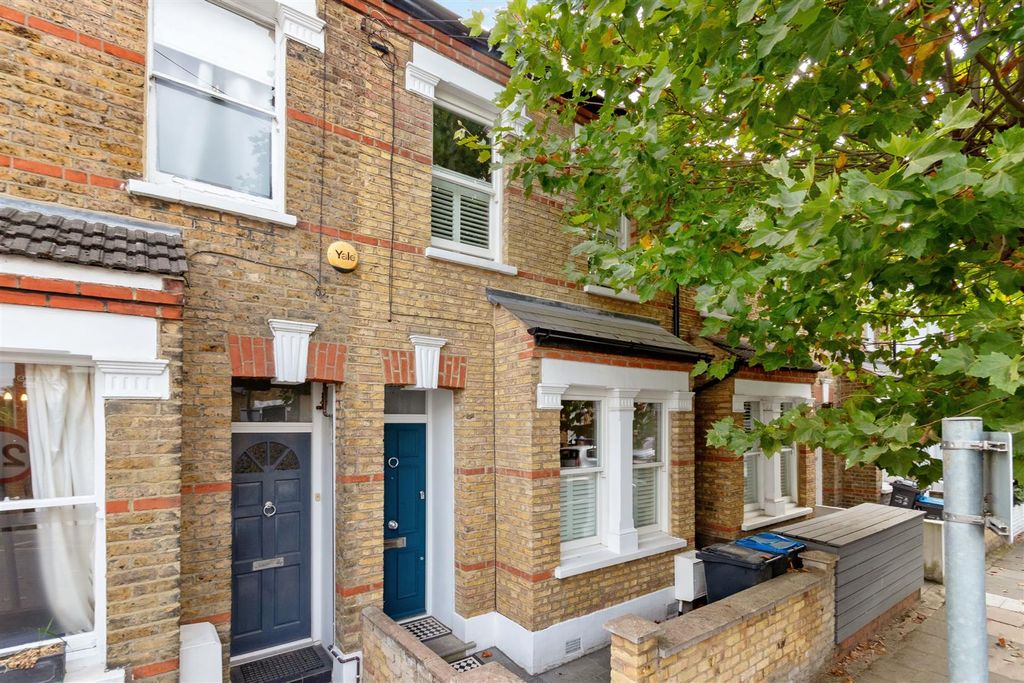 Property photo 1 of 15 External