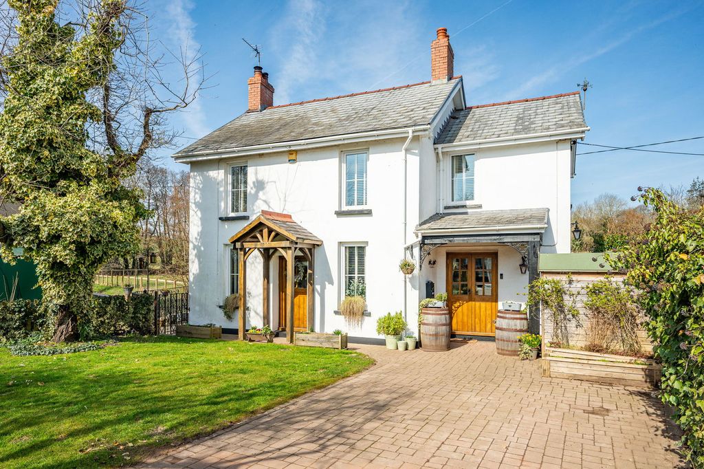 Property photo 1 of 56