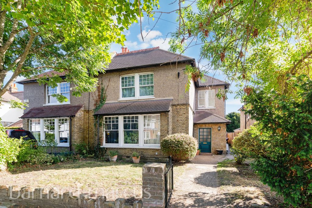 Property photo 1 of 8