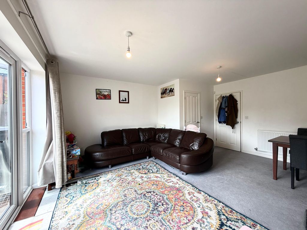 Property photo 2 of 14 Living Room