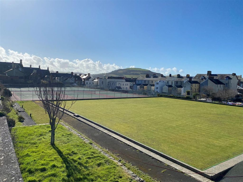 Property photo 2 of 13 264 View.Jpg