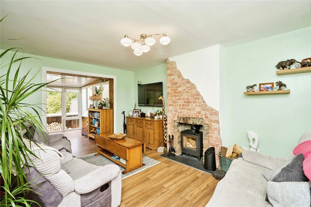 Property photo 3 of 17 Picture No. 28