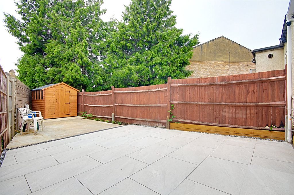 Property photo 2 of 18 Picture No. 22