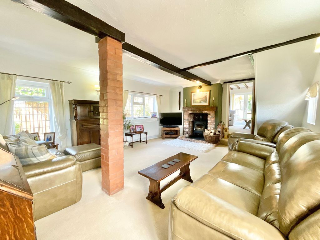 Property photo 3 of 46