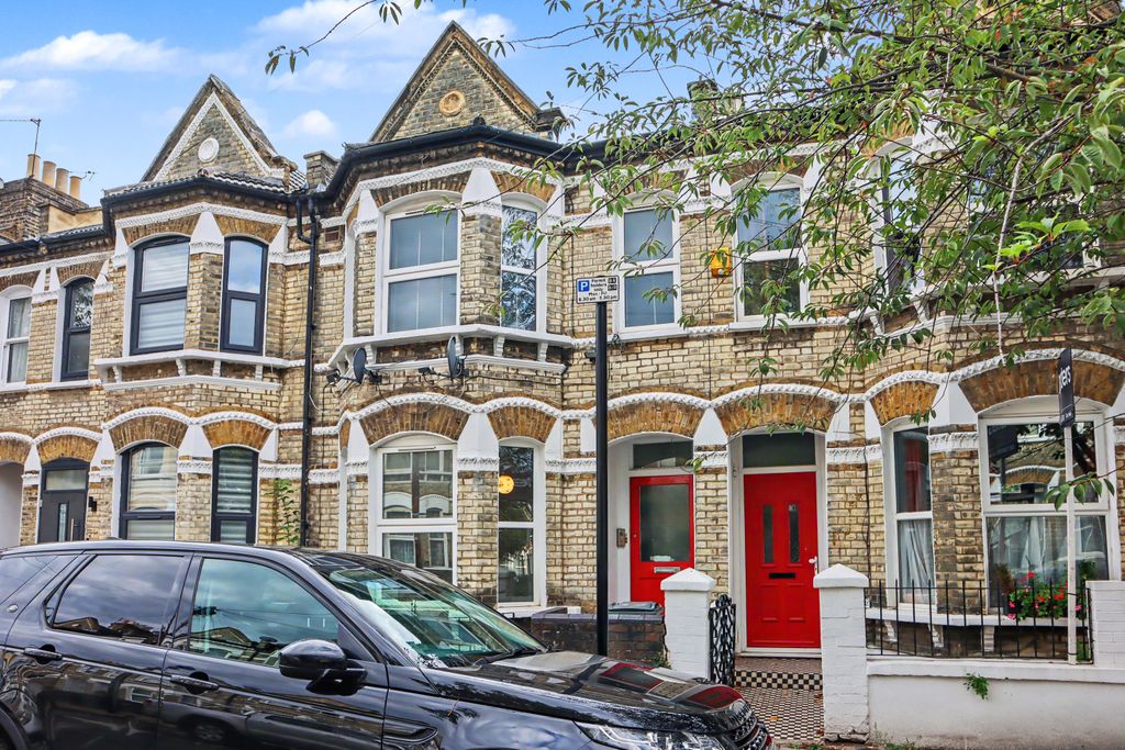 Property photo 1 of 20 54A Corrance Road, Brixton, London Sw2 5Rh