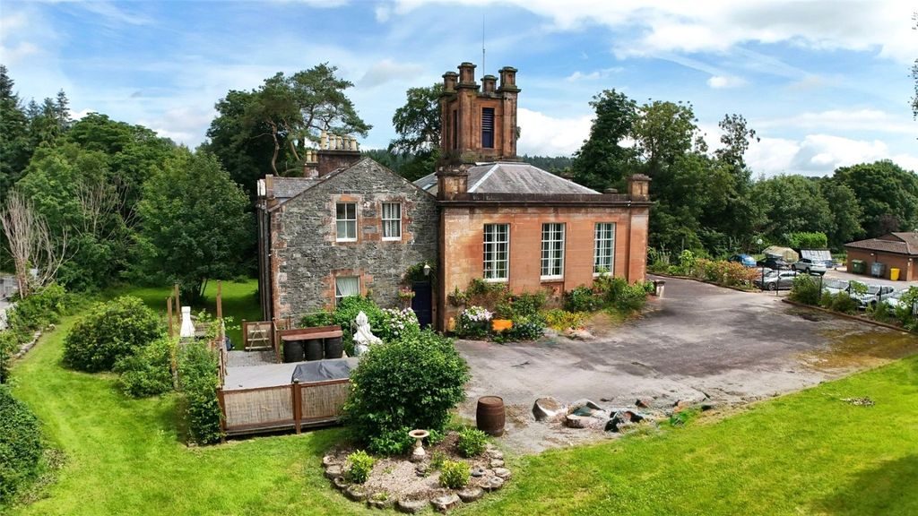 Property photo 3 of 26 Picture No. 27
