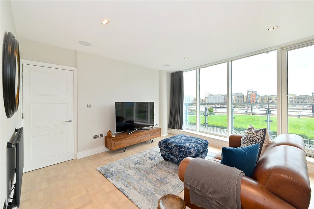 Property photo 3 of 14 Picture No. 01