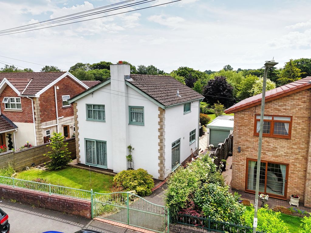Property photo 1 of 34