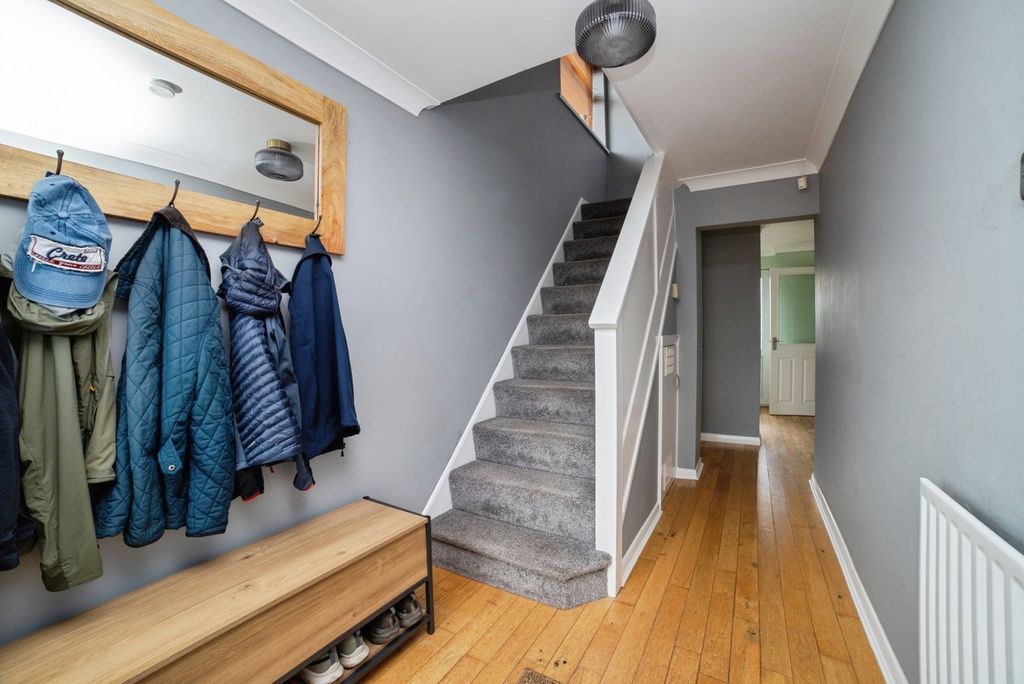 Property photo 2 of 20 Pbox-Img.Jpg