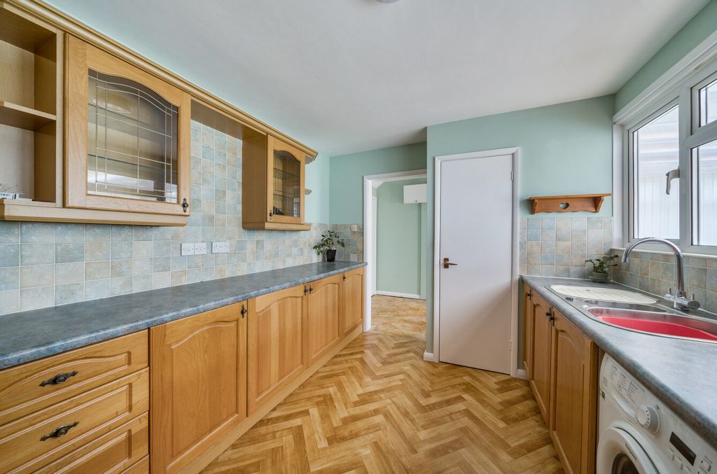 Property photo 3 of 21 1402932-24-6970E0...