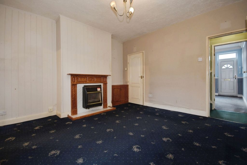 Property photo 3 of 15 Photo