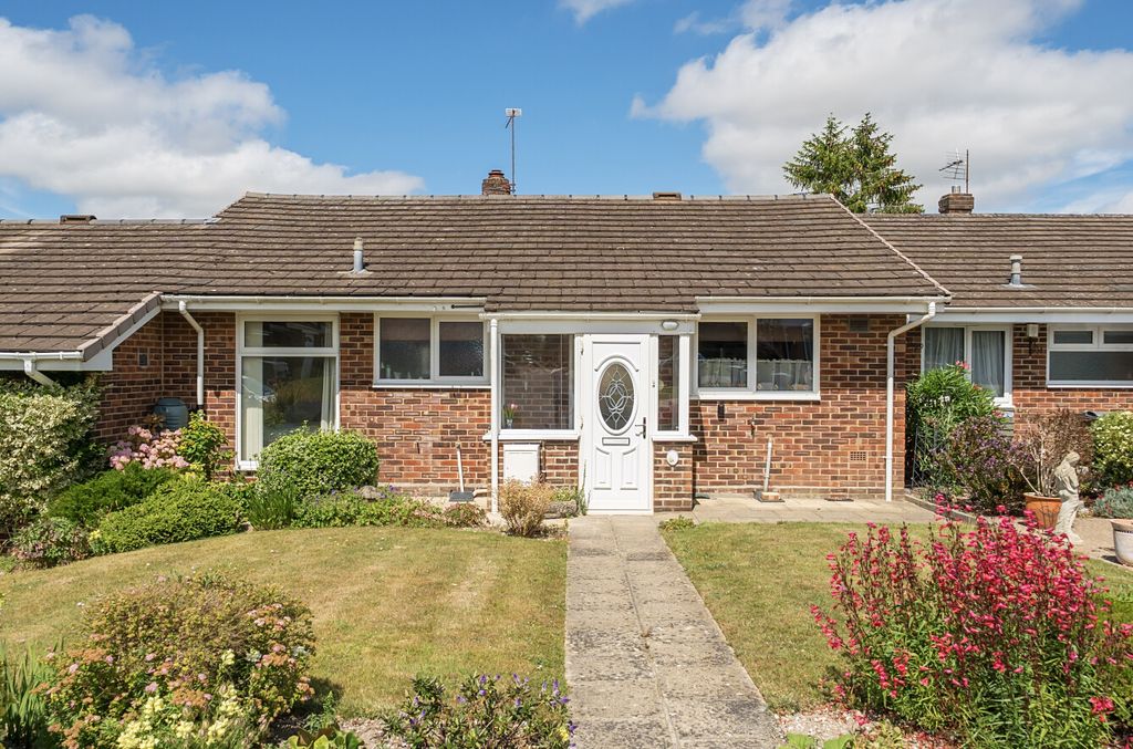 Property photo 1 of 12 1316774-3-685Ec20...