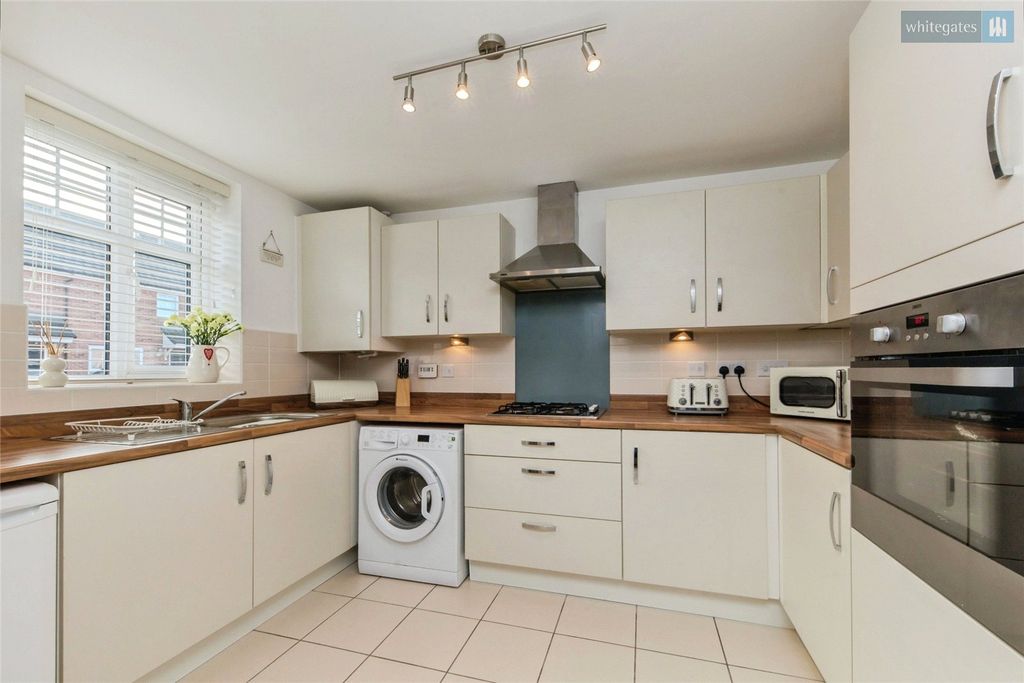 Property photo 3 of 18 Picture No. 27