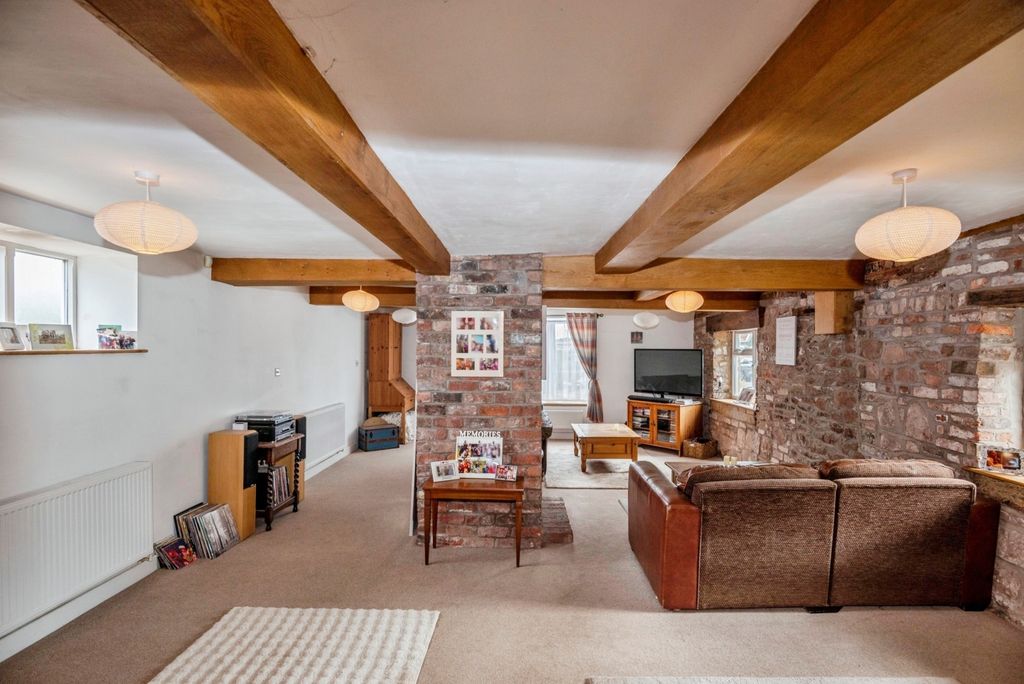 Property photo 3 of 19 Image 3