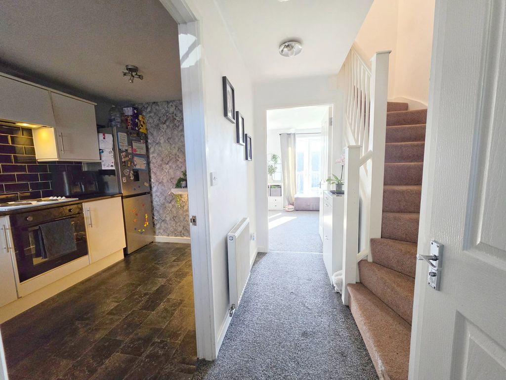 Property photo 3 of 13