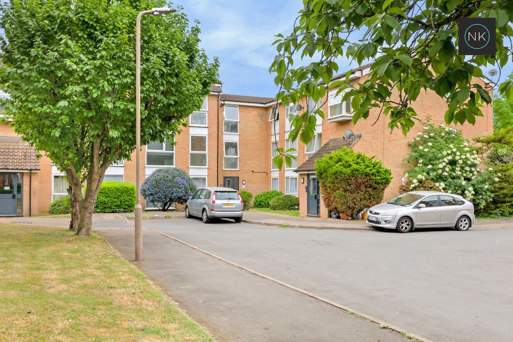Property photo 1 of 13 5218432