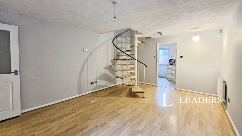 Property photo 2 of 15 Pbox-Img.Jpg