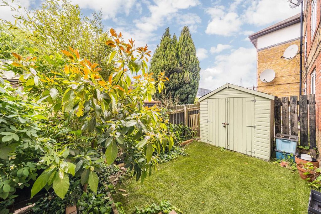 Property photo 1 of 6