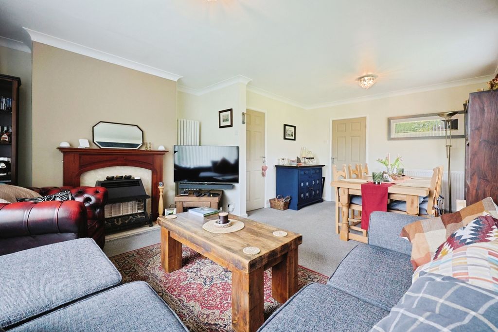 Property photo 3 of 23 Pbox-Img.Jpg