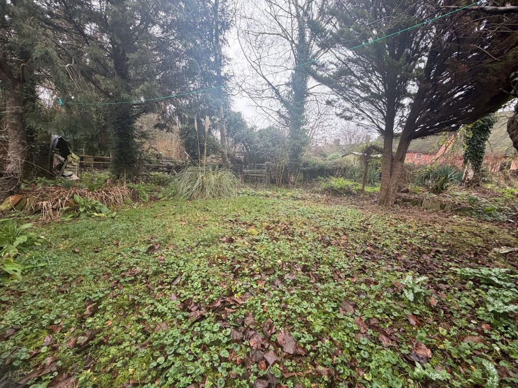Property photo 3 of 11