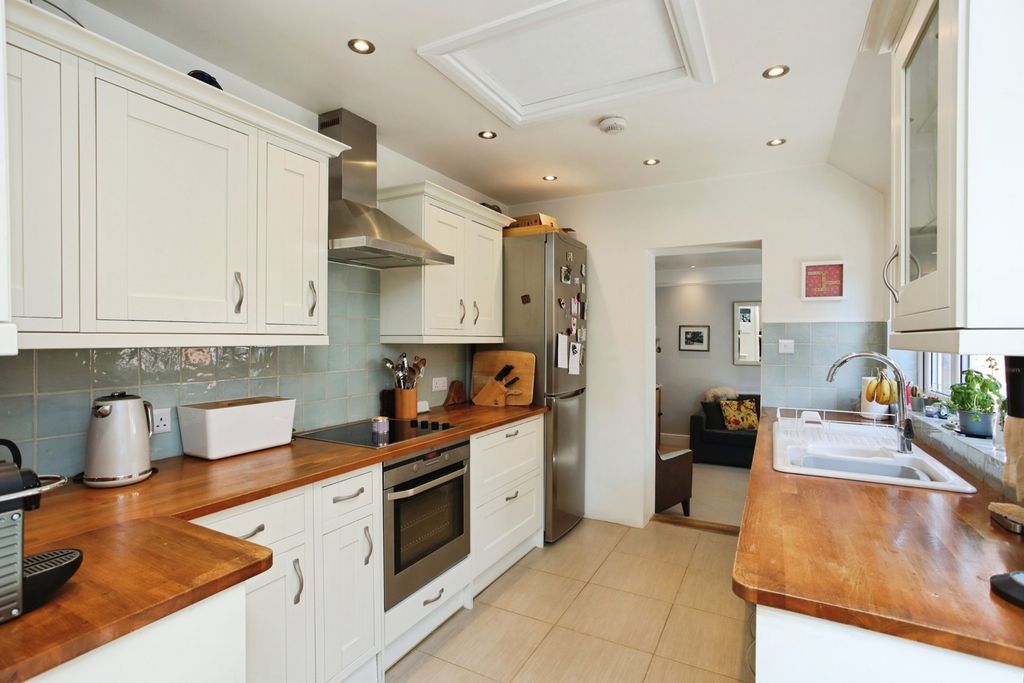 Property photo 2 of 13 Photo