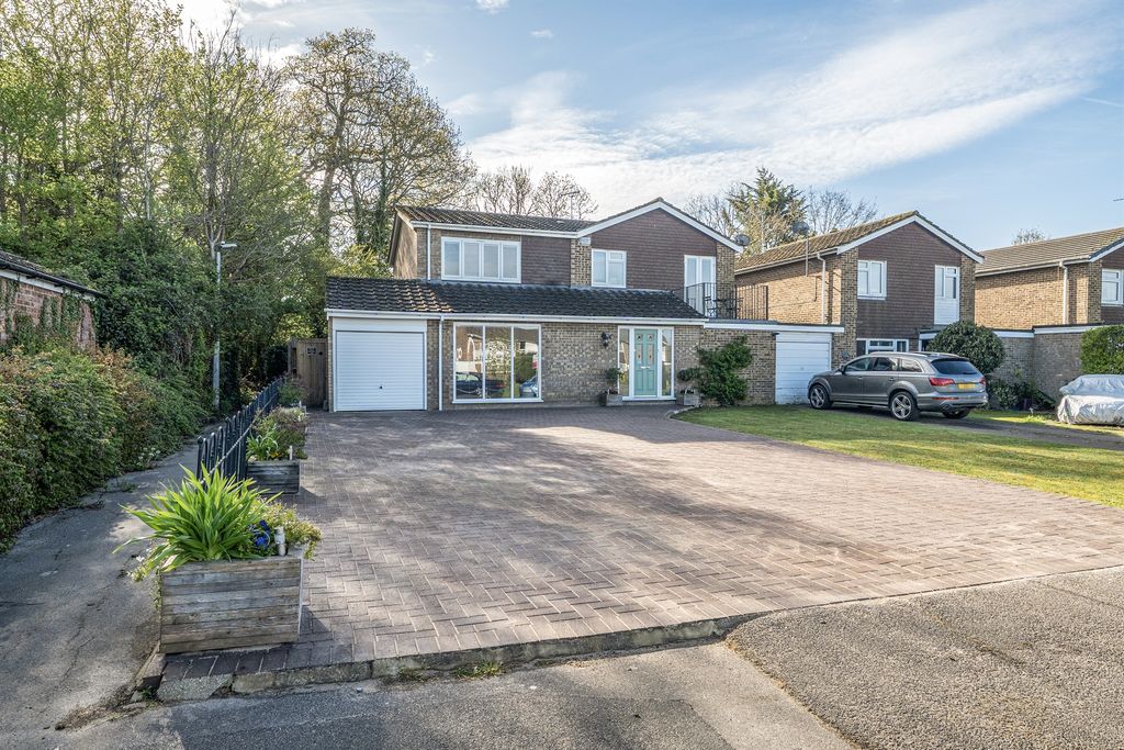 Property photo 1 of 22