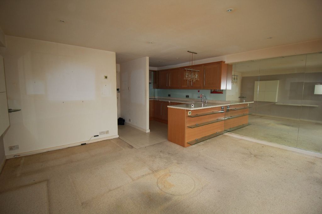 Property photo 2 of 9 Image