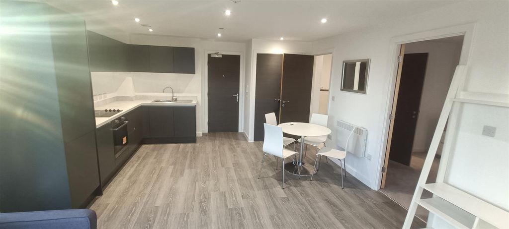 Property photo 2 of 11 Img20241007174945