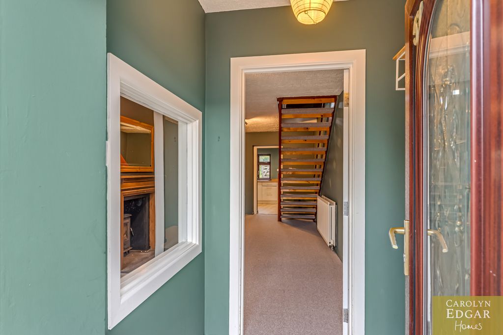 Property photo 3 of 33 006