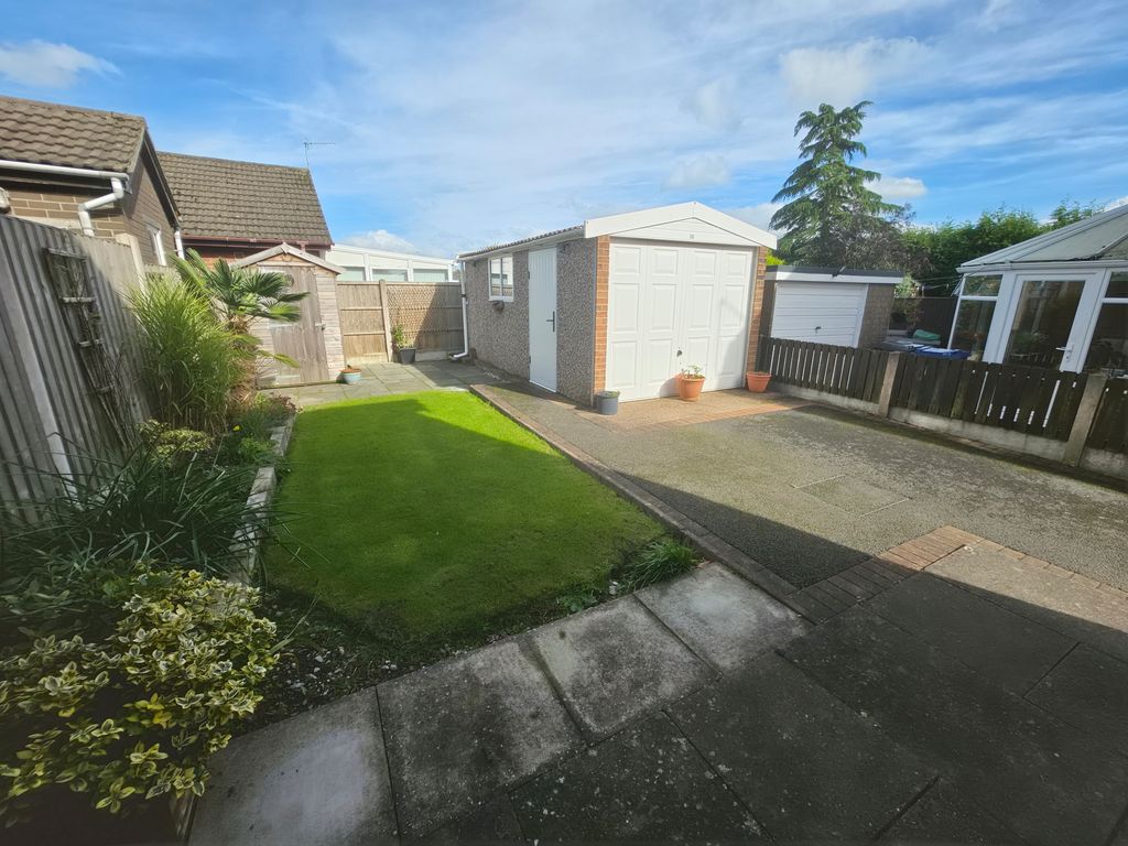 Property photo 2 of 22
