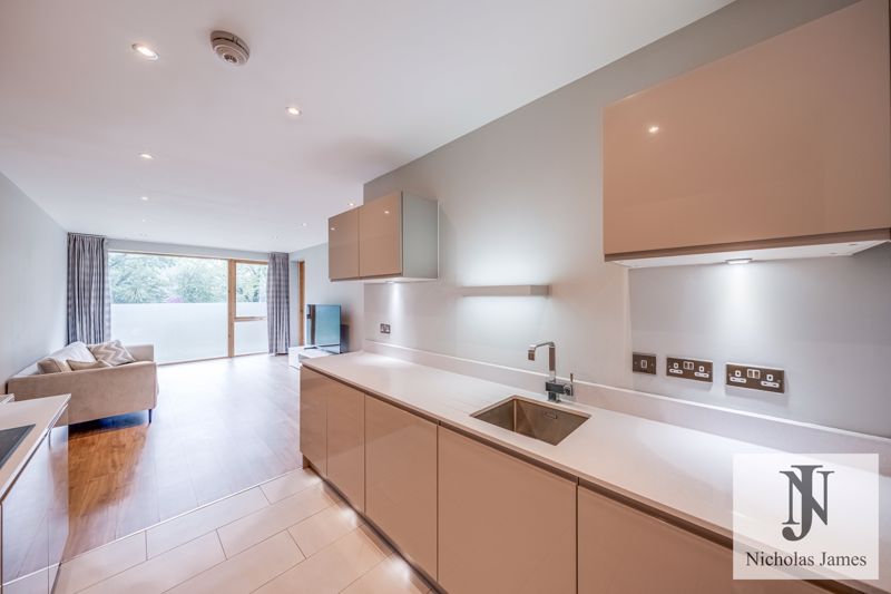 Property photo 2 of 22 Photo 11