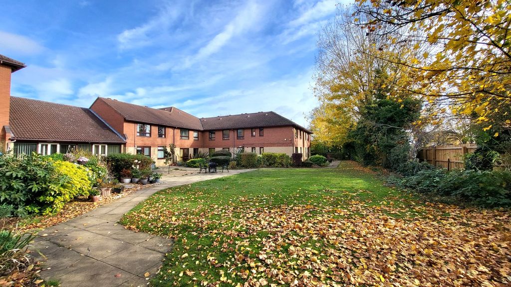 Property photo 1 of 13