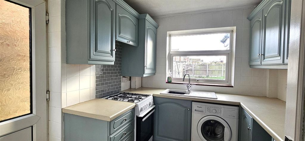 Property photo 2 of 12 8.Jpg