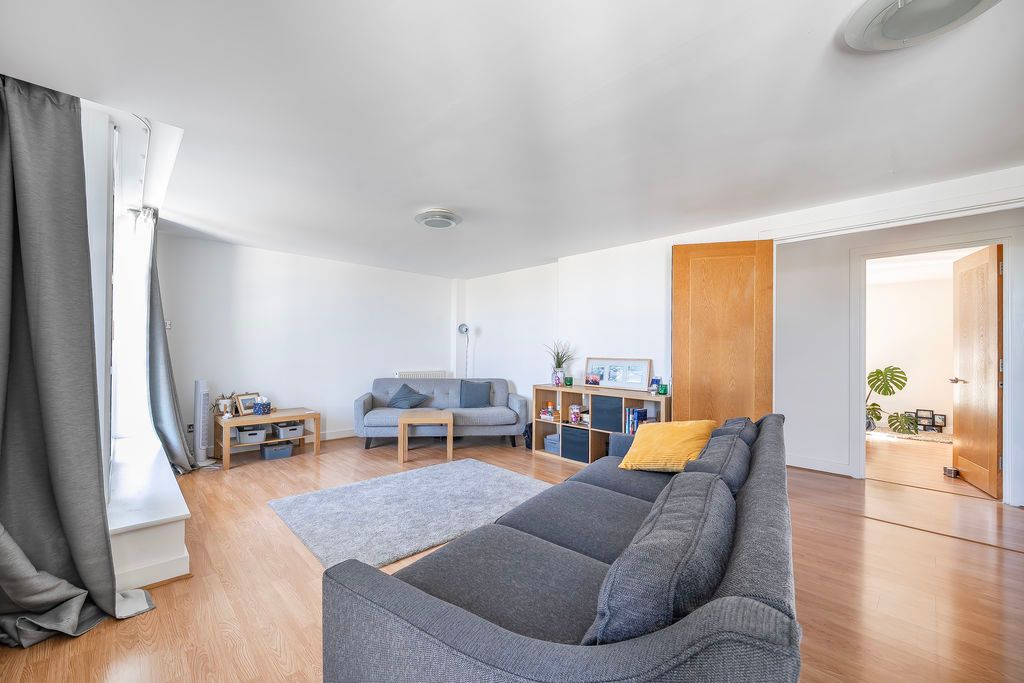 Property photo 3 of 27 Photo 26