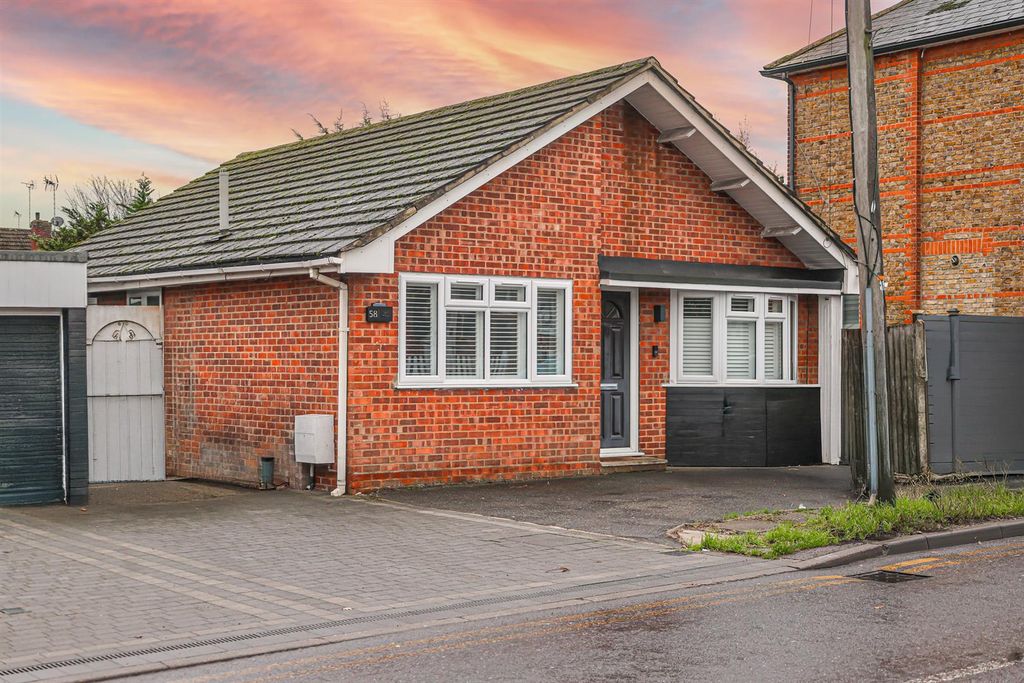 Property photo 3 of 12