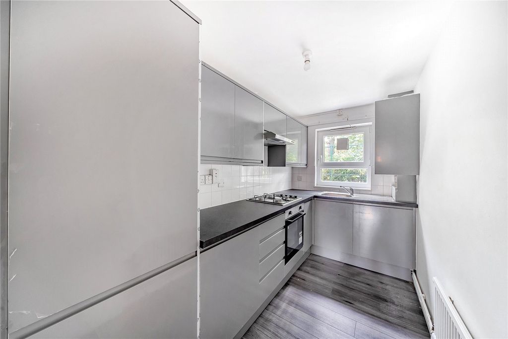 Property photo 1 of 16 Picture No. 05