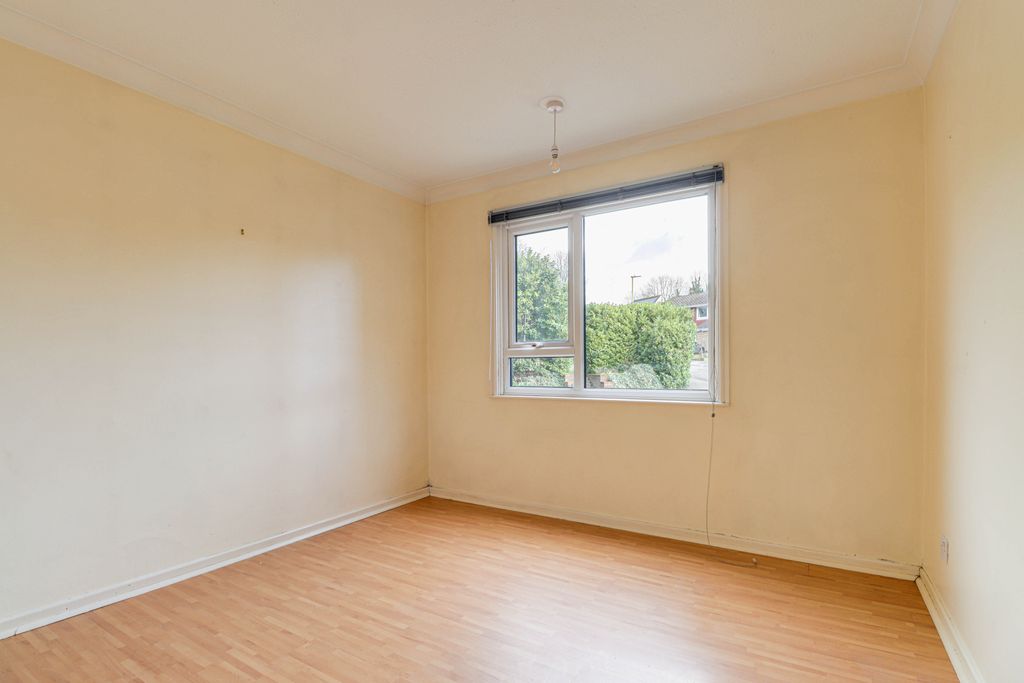 Property photo 2 of 12 Bedroom