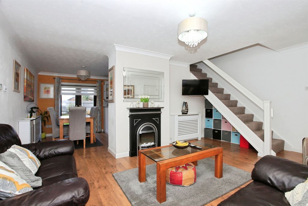 Property photo 3 of 17