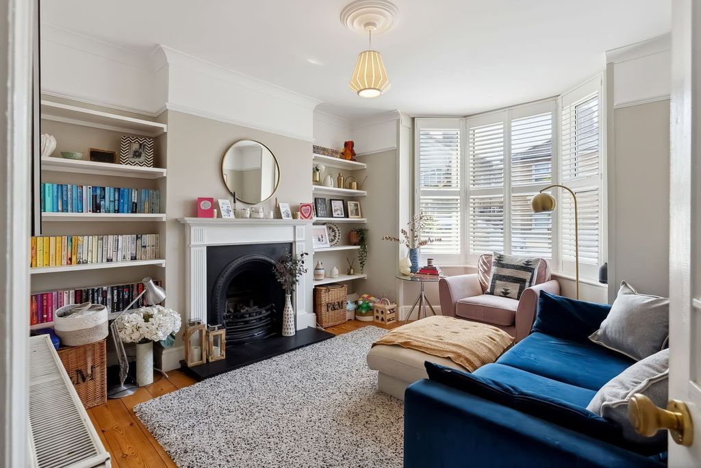 Property photo 1 of 16