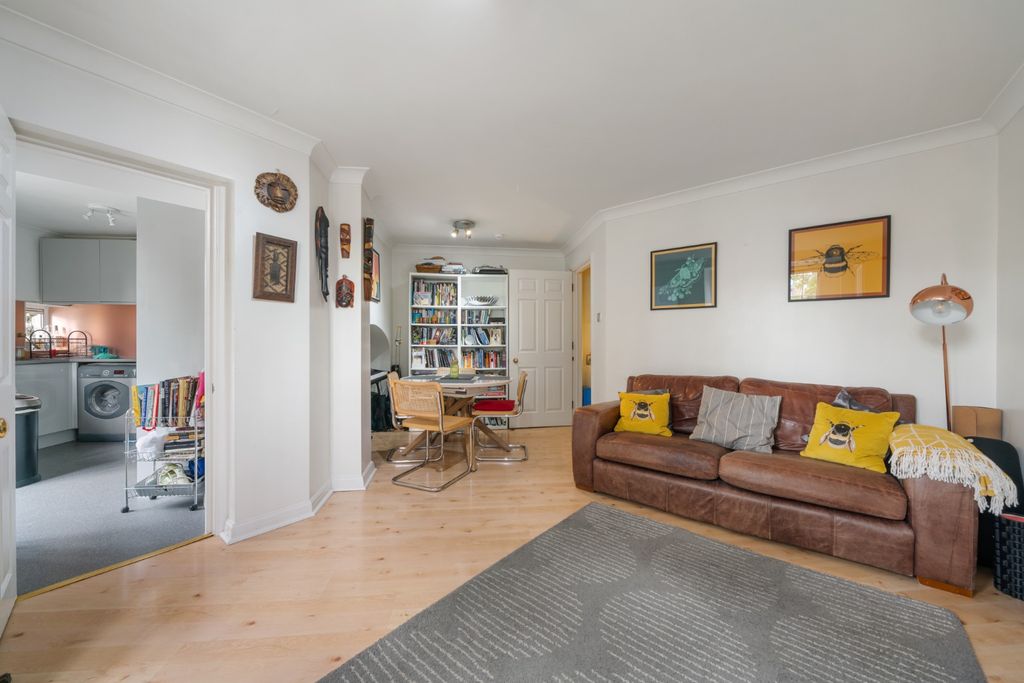 Property photo 2 of 7 4229713
